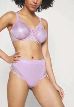 Triumph Ladyform Soft - Bøyle-Bh - Sweet Crocus -SexyHair-butikk 1099c82b894e467a8edd1a892a09ac60 scaled