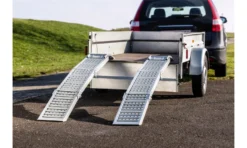 Sammenleggbart Rampesett 550/1600 Kg. 15 Sammenleggbart Rampesett 550/1600 Kg. -SexyHair-butikk 44159 11 RED 0 m 1078 1800