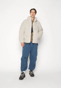 Columbia Puffect Jacket - Vinterjakke - Offwhite -SexyHair-butikk 4d4731d7e10d462b931d60ec322d141a scaled