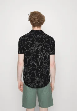 Pier One Resort Regular - Skjorte - Black -SexyHair-butikk 5268045bc35c4972936cbe1c0fae5d99 scaled