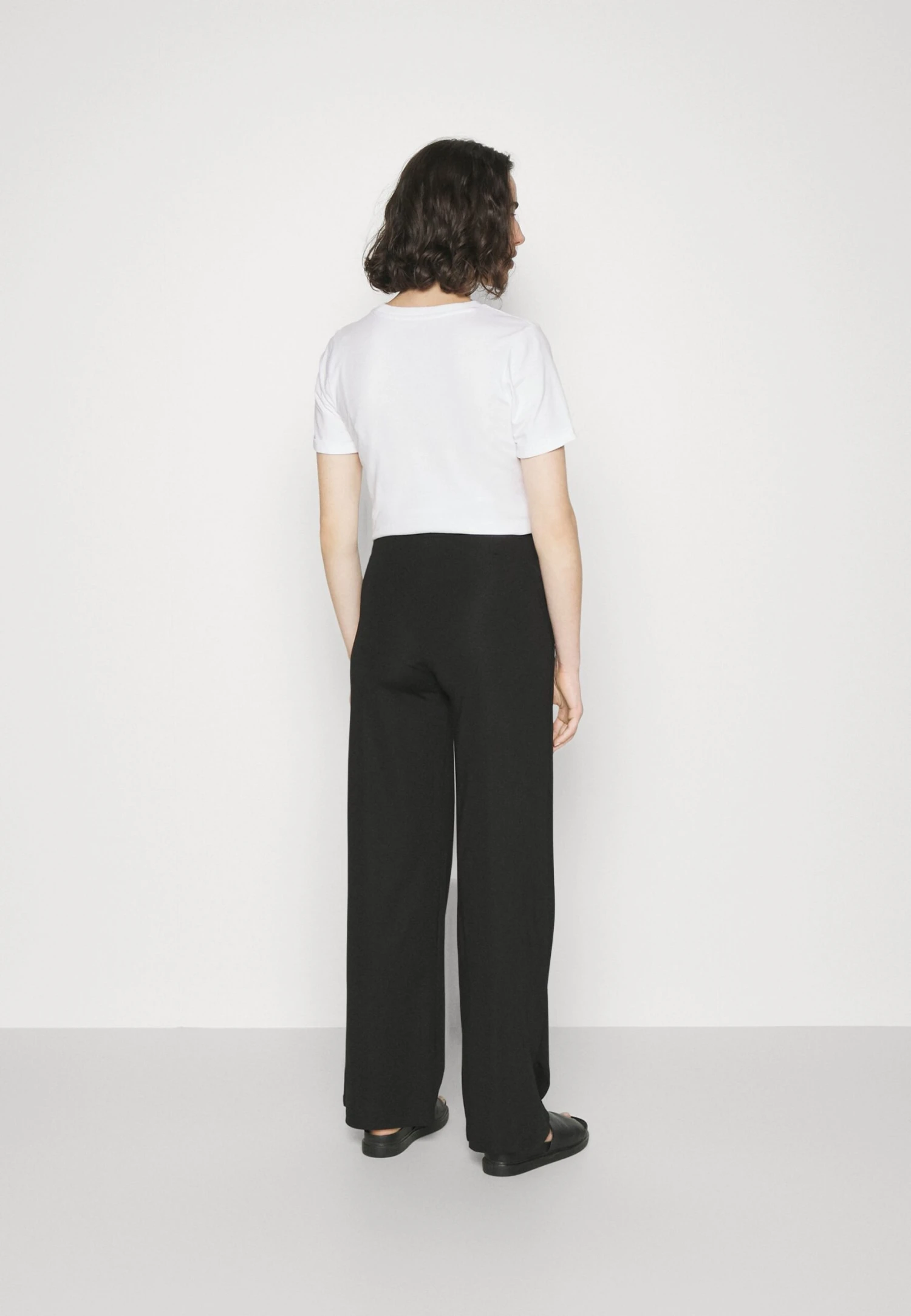 Mamalicious Mlchrissy Wide Pants - Bukse - Black 3 Mamalicious Mlchrissy Wide Pants - Bukse - Black - Bilde 3