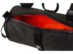 AGU Roll Bag Styreveske Sort -SexyHair-butikk AGU Roll Bag Styrtaske Sort 1629360530 02