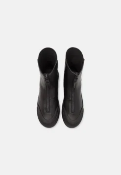 Emporio Armani Boot - Platåstøvletter - Nero -SexyHair-butikk a312b54e0fb140759097a5d21ae6be54 scaled