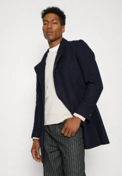 Hidden Button Placket - Klassisk Kåpe / Frakk - Navy -SexyHair-butikk a34829b3c9754a3a8cddfc1c9bfcb1f9 scaled