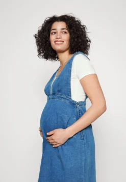 Mamalicious Mlpine Spencer Dress - Dongerikjole - Medium Blue Denim -SexyHair-butikk a538b57294db416cabfc2863c5a50d06 scaled