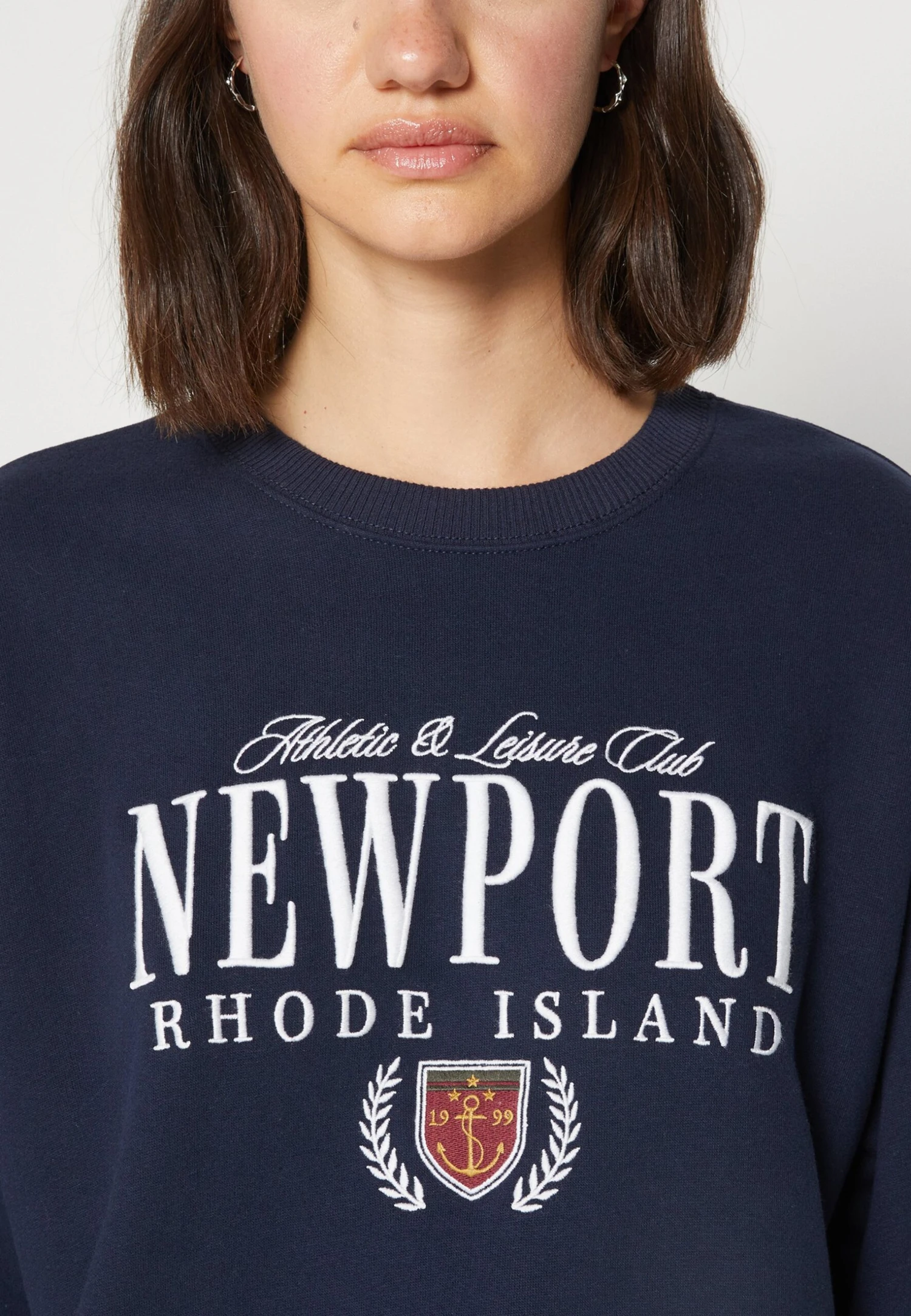 Hollister Co. Destination Trend Mom Crew - Sweatshirt - Navy 6 Hollister Co. Destination Trend Mom Crew - Sweatshirt - Navy - Bilde 6