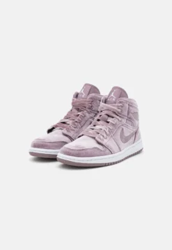 Wmns Air Jordan 1 Mid Se Edge - Høye Joggesko - Purple Smoke/White -SexyHair-butikk df2e1b233d6148ba97c97764fe6519cf scaled