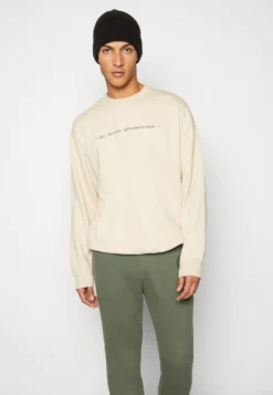 Abercrombie & Fitch Joggebukse - Thyme -SexyHair-butikk fe06e841e8e640bc92b791e973e6ffb4 scaled